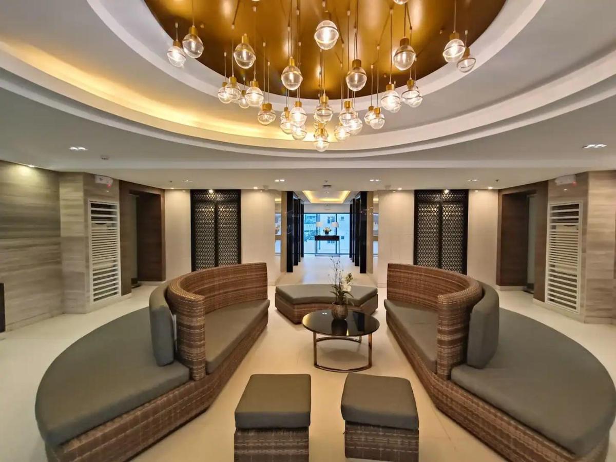 Penthouse Studio At Fame Residence 41St Floor, Shangrila-Megamall Manila Exterior foto